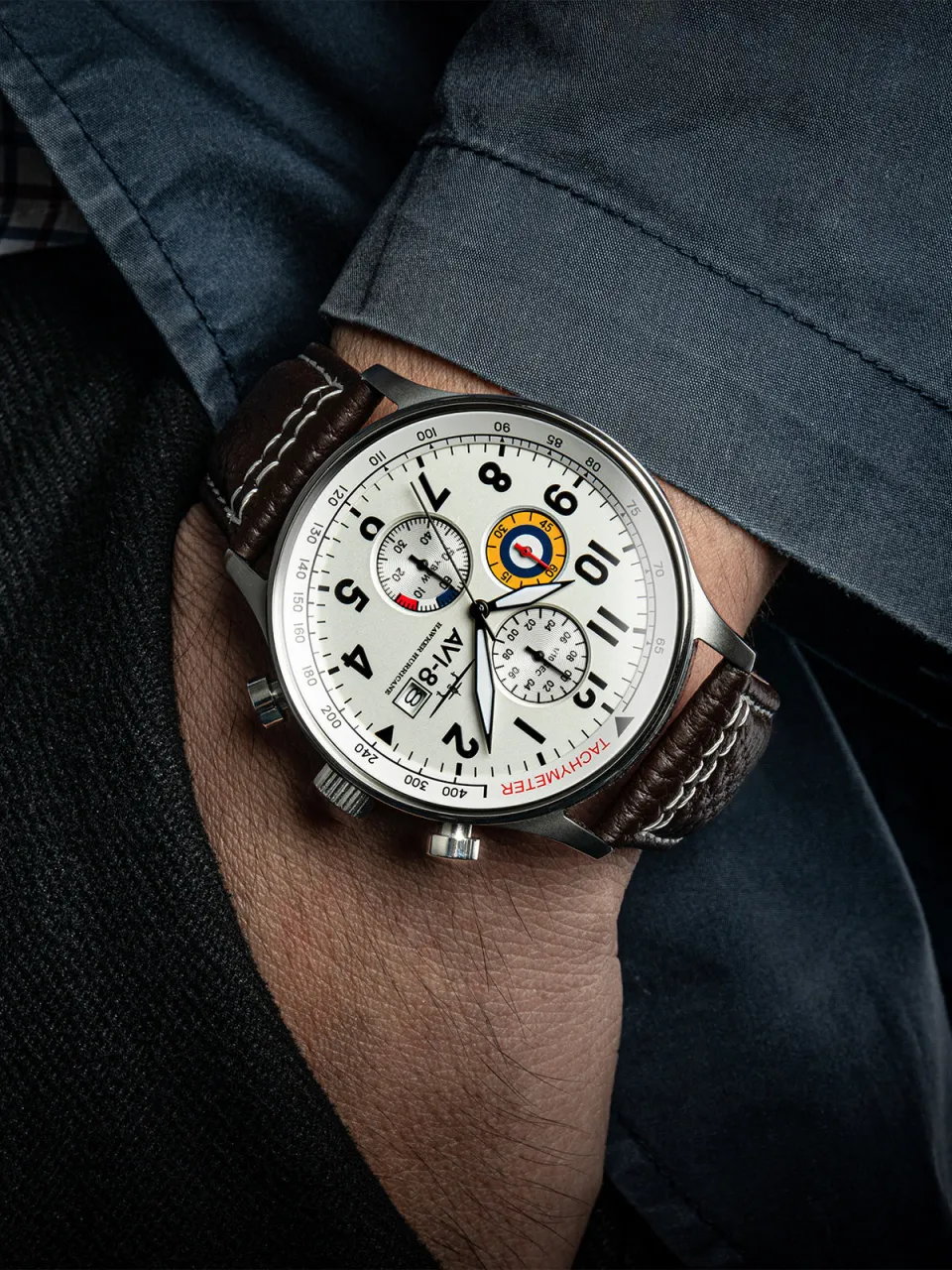 AVI-8 Hawker Hurricane Classic Chronograph White AV401101 detay görseli 3