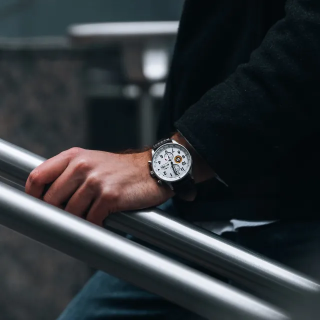 AVI-8 Hawker Hurricane Classic Chronograph White AV401101 Görsel 7