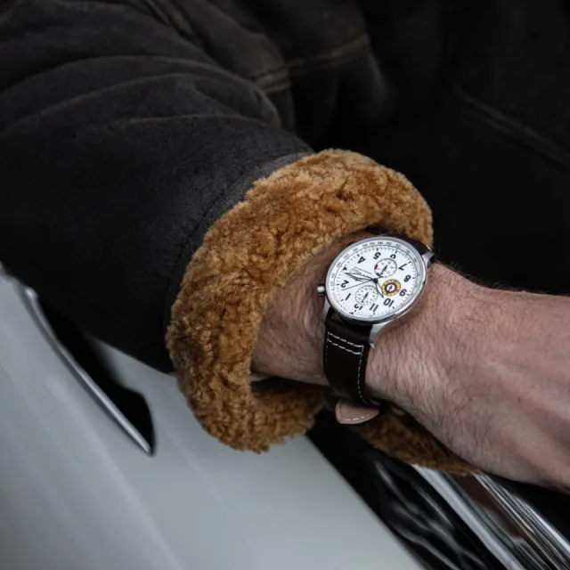 AVI-8 Hawker Hurricane Classic Chronograph White AV401101 Görsel 8