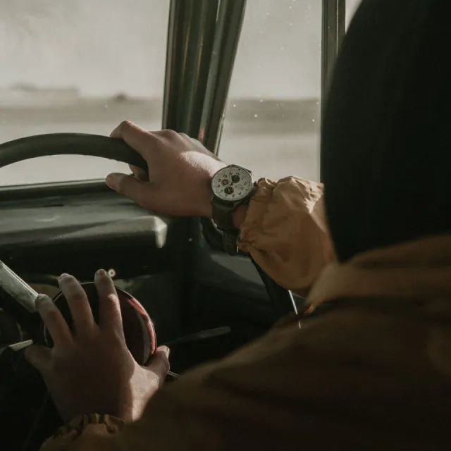 AVI-8 Hawker Hurricane Classic Chronograph Cream Beige AV40110C Görsel 6