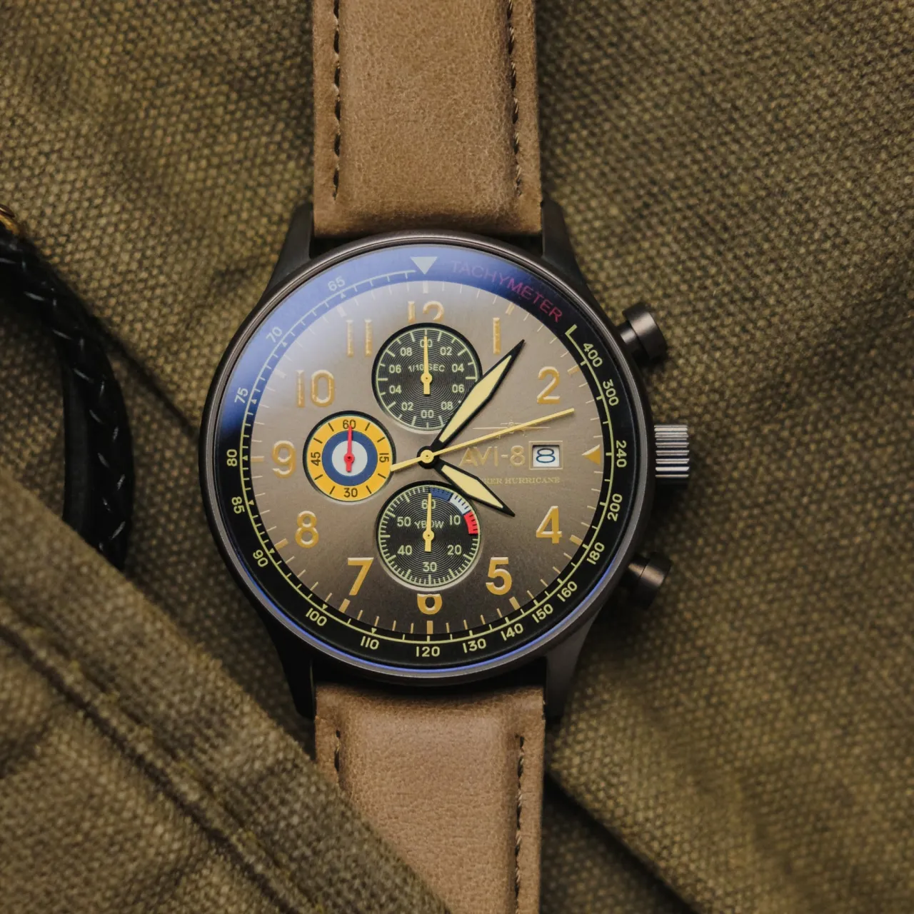 AVI-8 Hawker Hurricane Classic Chronograph Dark Earth AV40110E detay görseli 3