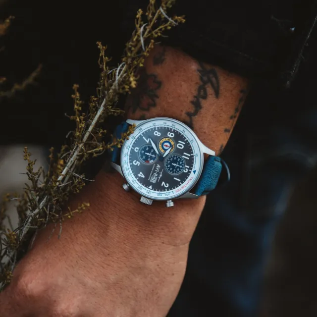 AVI-8 Hawker Hurricane Classic Chronograph Pennant Blue AV40110F Görsel 7