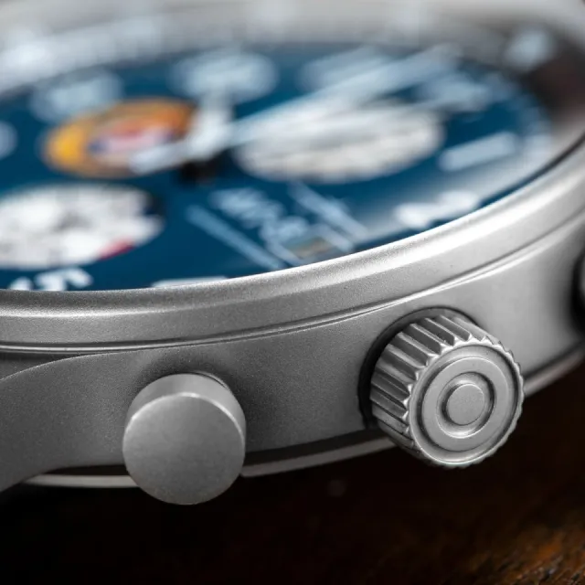 AVI-8 Hawker Hurricane Classic Chronograph Midnight Black AV40110I Görsel 3