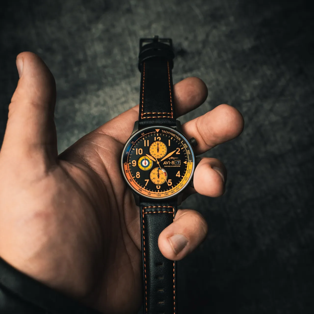 AVI-8 Hawker Hurricane Classic Chronograph Noire AV40110R detay görseli 5