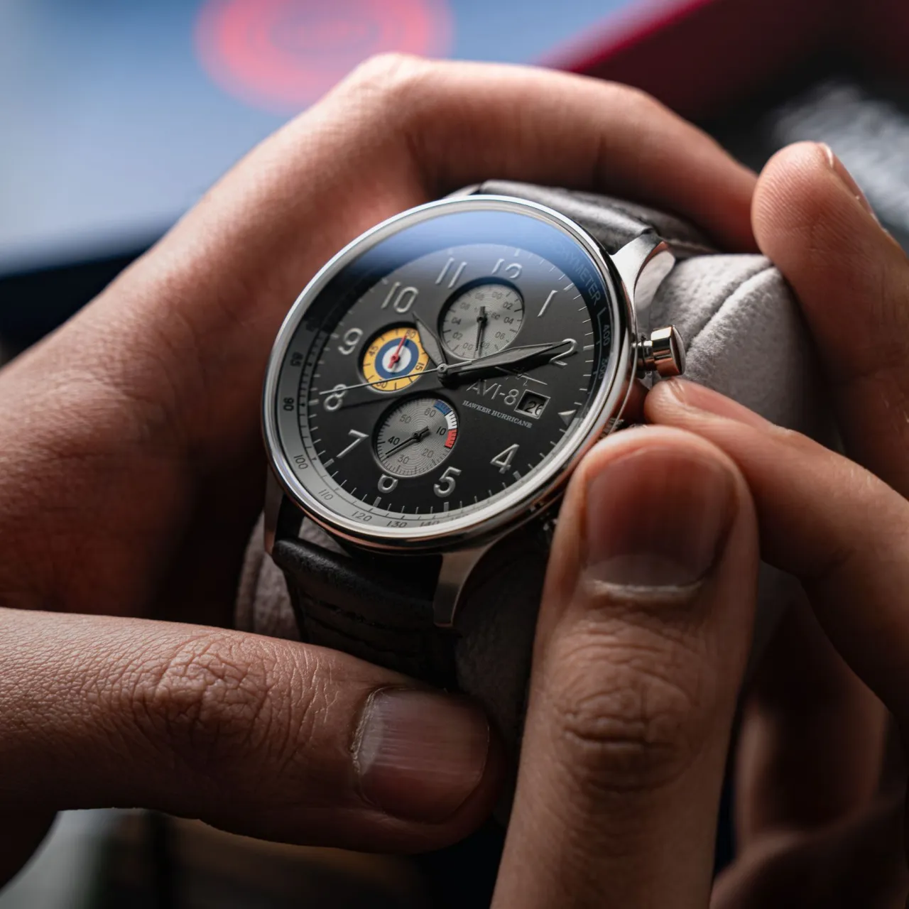AVI-8 Hawker Hurricane Classic Chronograph Black AV40110U detay görseli 2