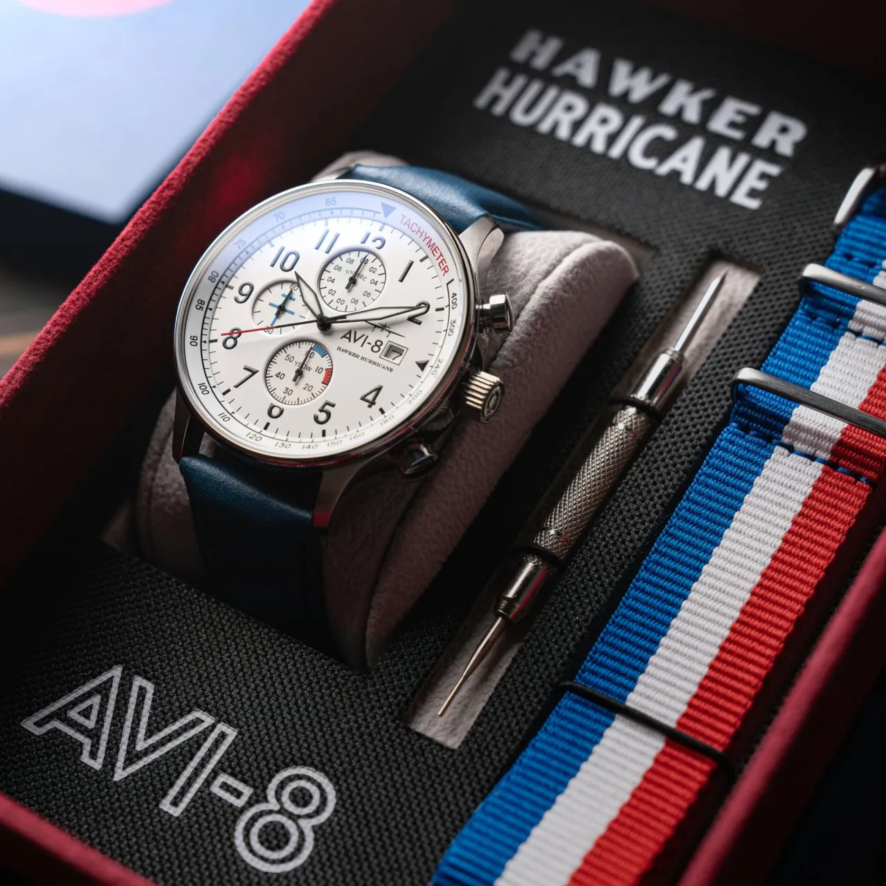 AVI-8 Hawker Hurricane Classic Chronograph Blue White AV40110X detay görseli 5