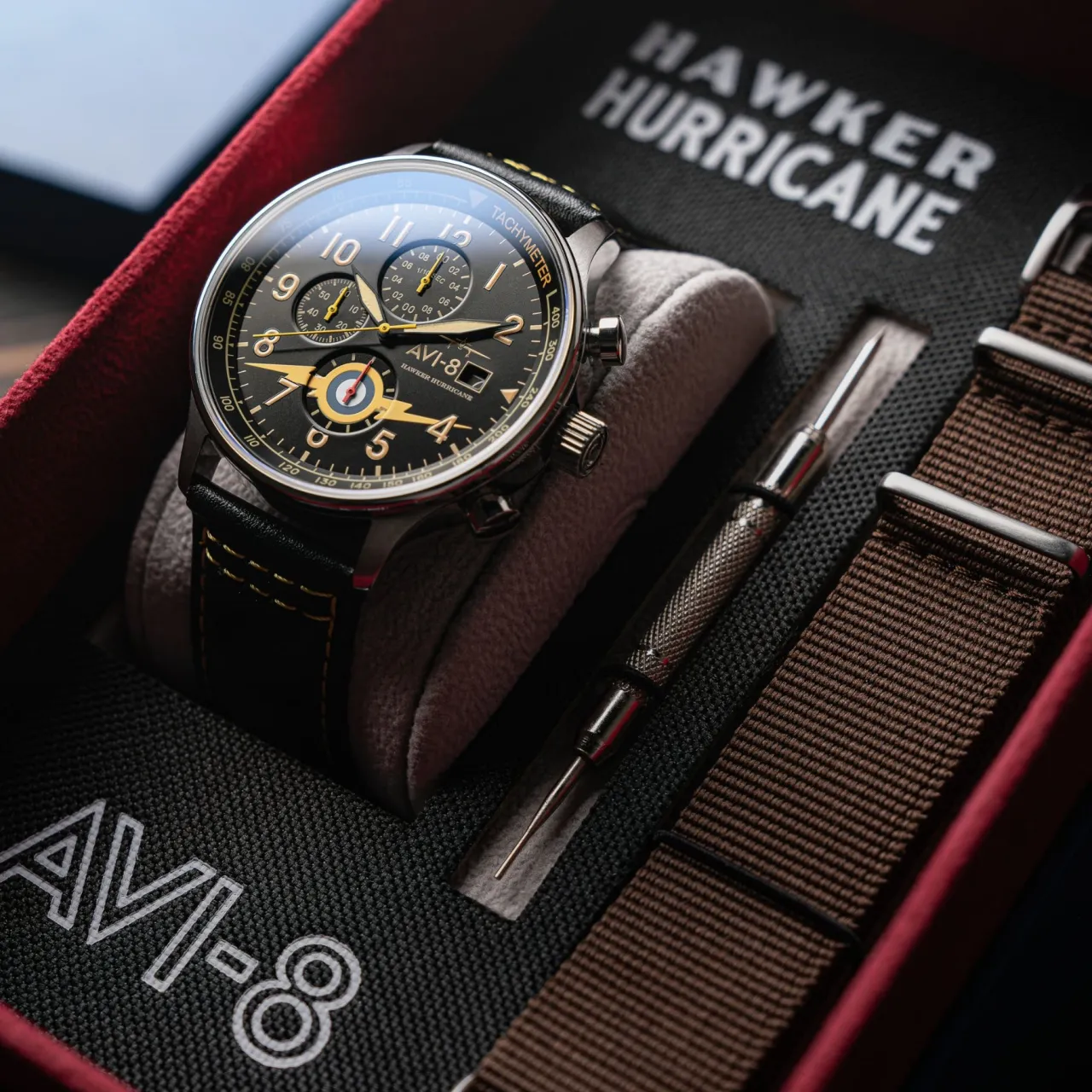 AVI-8 Hawker Hurricane Classic Chronograph Lightning Orange AV40110Z detay görseli 5