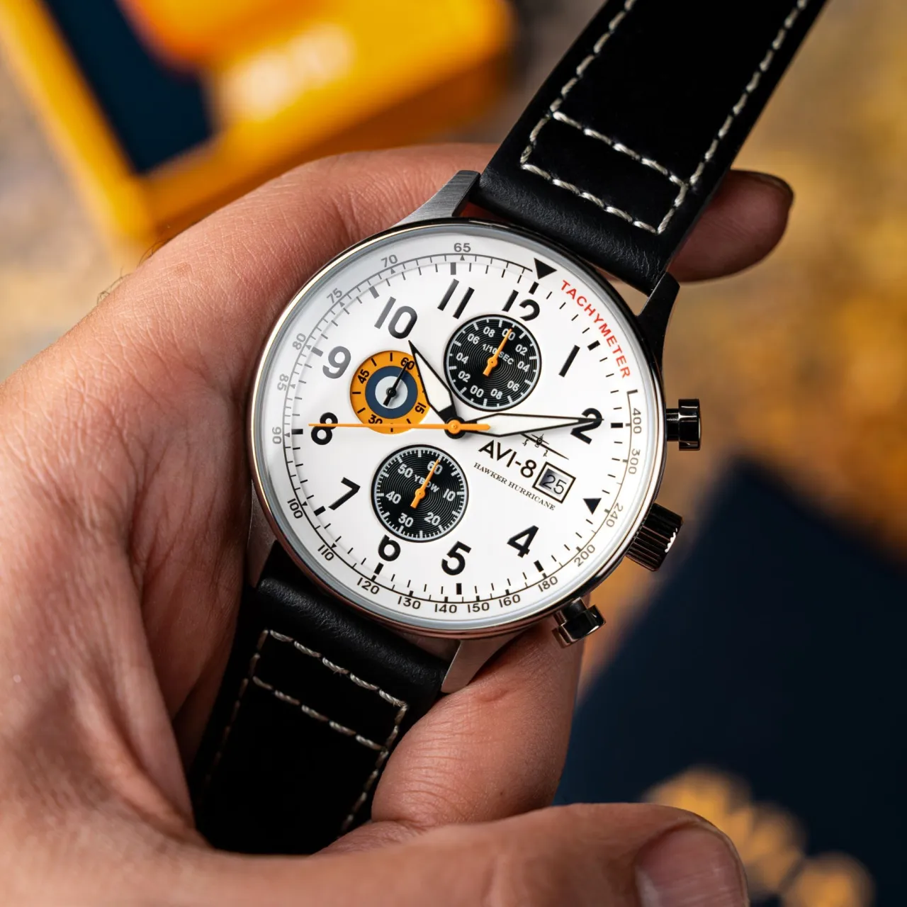 AVI-8 Hawker Hurricane Classic Chronograph Otomatik AV40111E detay görseli 2
