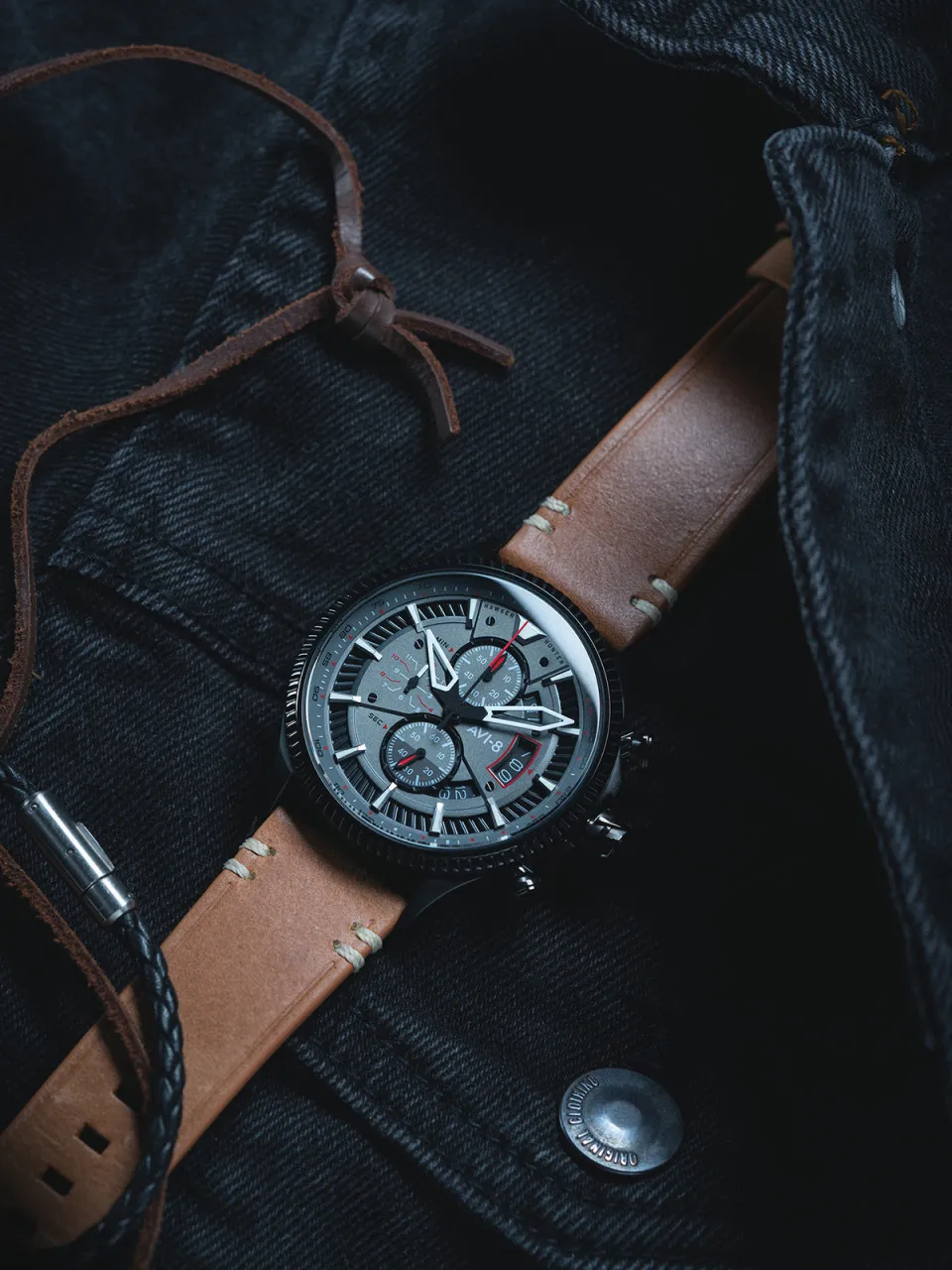 AVI-8 Hawker Hunter Avon Chronograph Scarlet Black Brown AV406403 detay görseli 2
