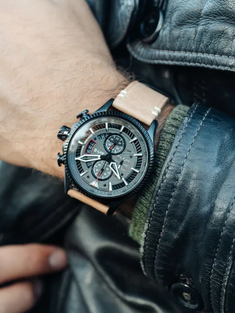 AVI-8 Hawker Hunter Avon Chronograph Scarlet Black Brown AV406403 Görsel 2