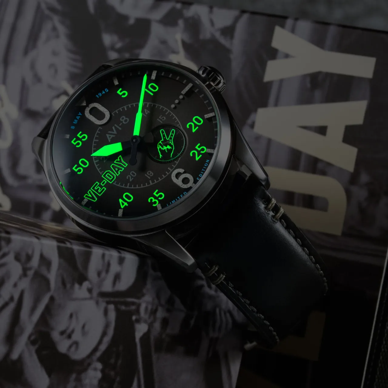 AVI-8 Spitfire Type 300 Automatic Black Valour Midnight AV407301 detay görseli 5