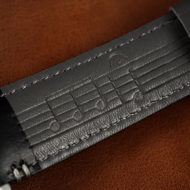 AVI-8 Spitfire Type 300 Automatic Black Valour Midnight AV407301 Görsel 9