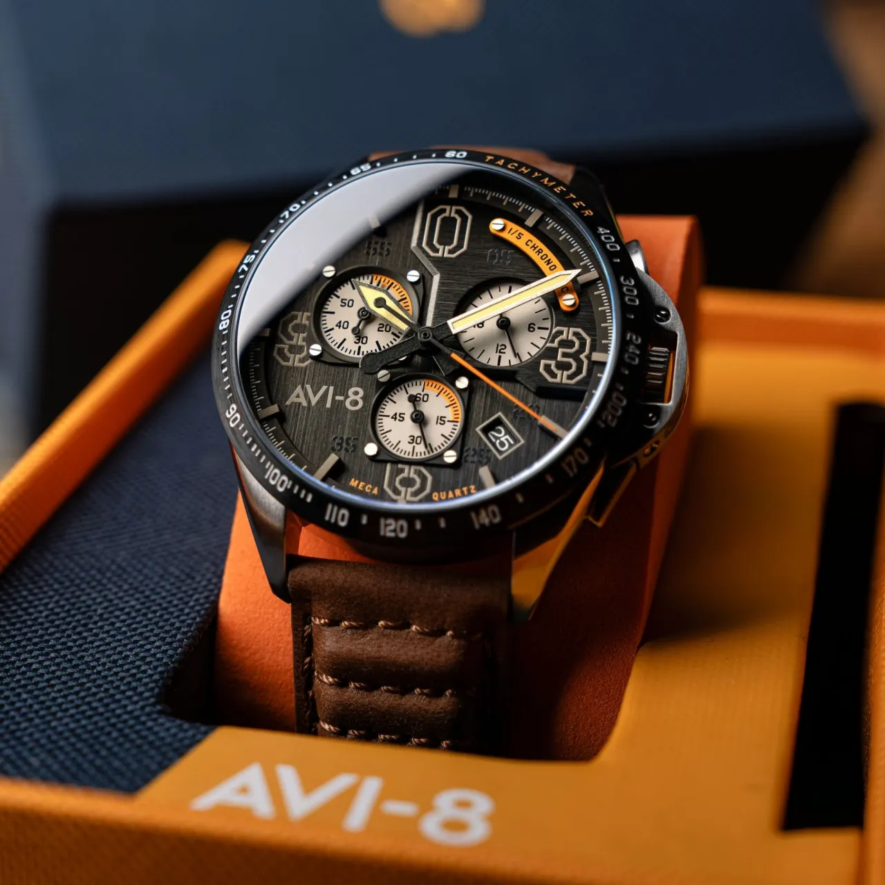 AVI-8 P-51 Mustang Blakeslee Chronograph Black AV407707 detay görseli 5