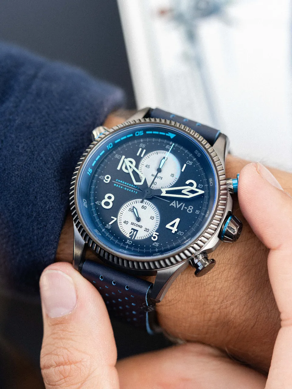 AVI-8 Hawker Hunter Duke Meca-Quartz Chronograph Black AV408002 detay görseli 1