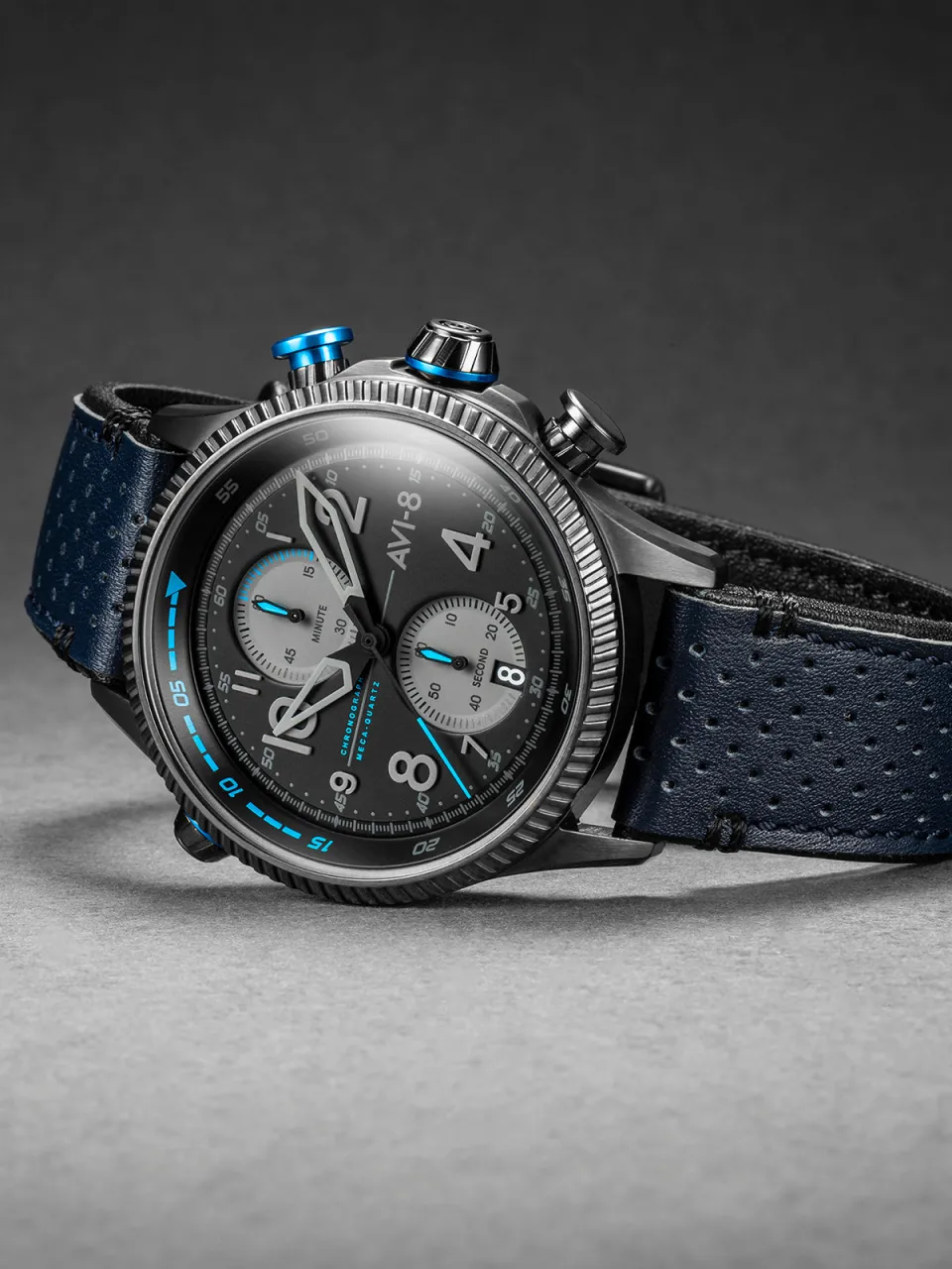 AVI-8 Hawker Hunter Duke Meca-Quartz Chronograph Black AV408002 detay görseli 4
