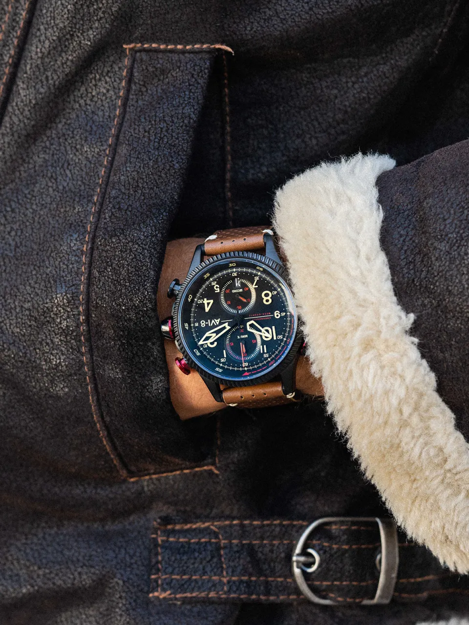 AVI-8 Hawker Hunter Duke Meca-Quartz Chronograph Black AV408004 detay görseli 2
