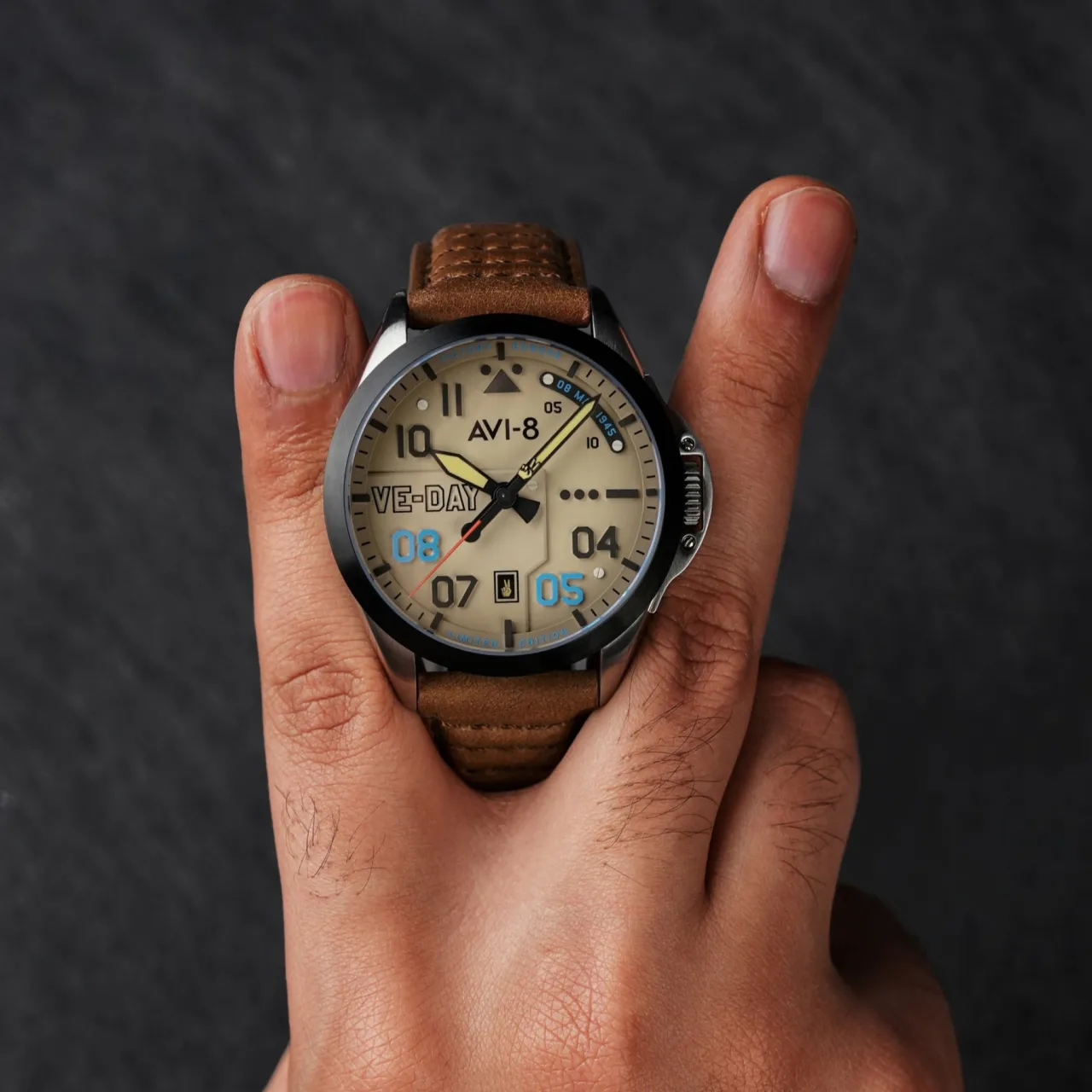 AVI-8 P-51 Mustang Patriot Automatic Cream AV408204 detay görseli 3