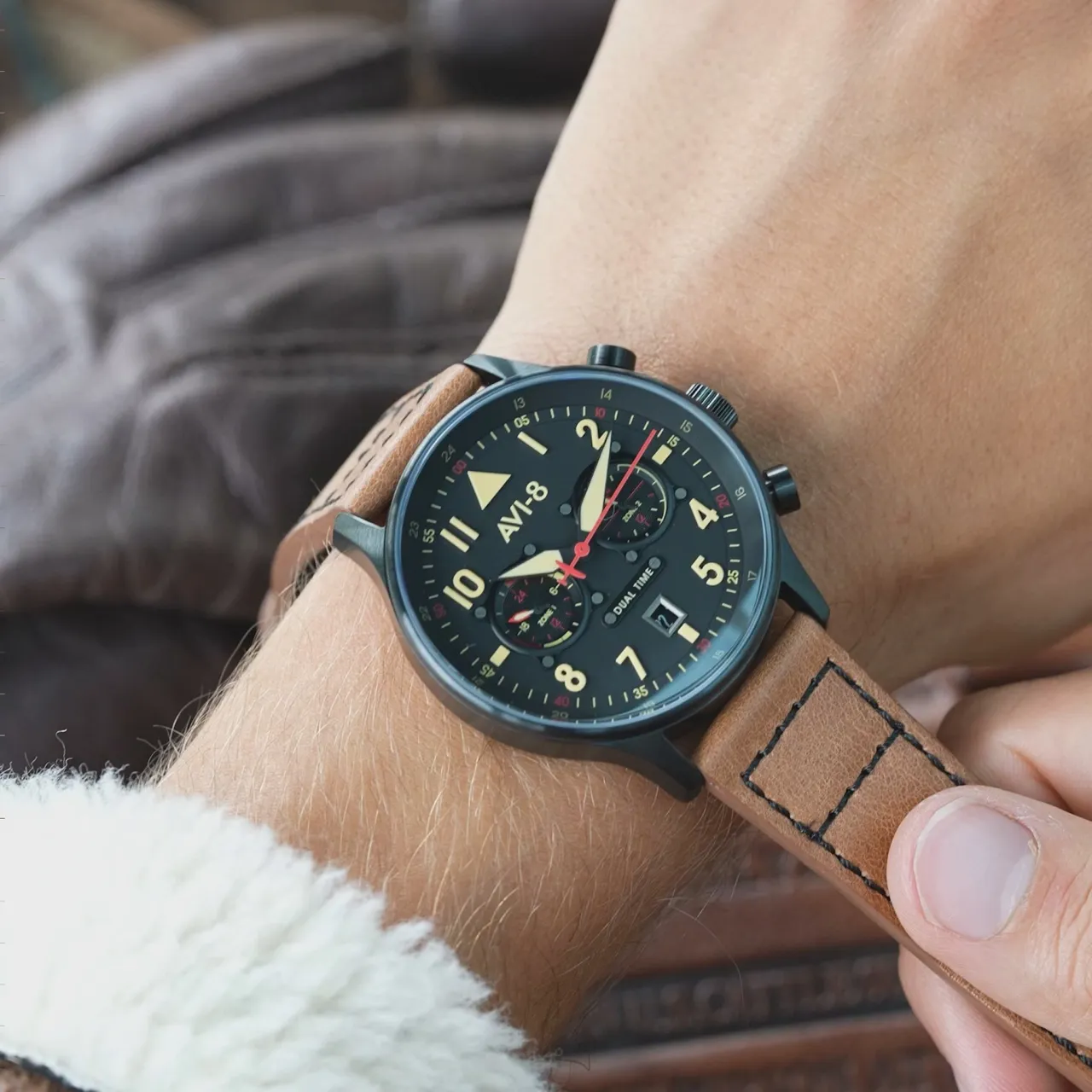 AVI-8 Hawker Hurricane Carey Dual Time Black AV408803 detay görseli 1