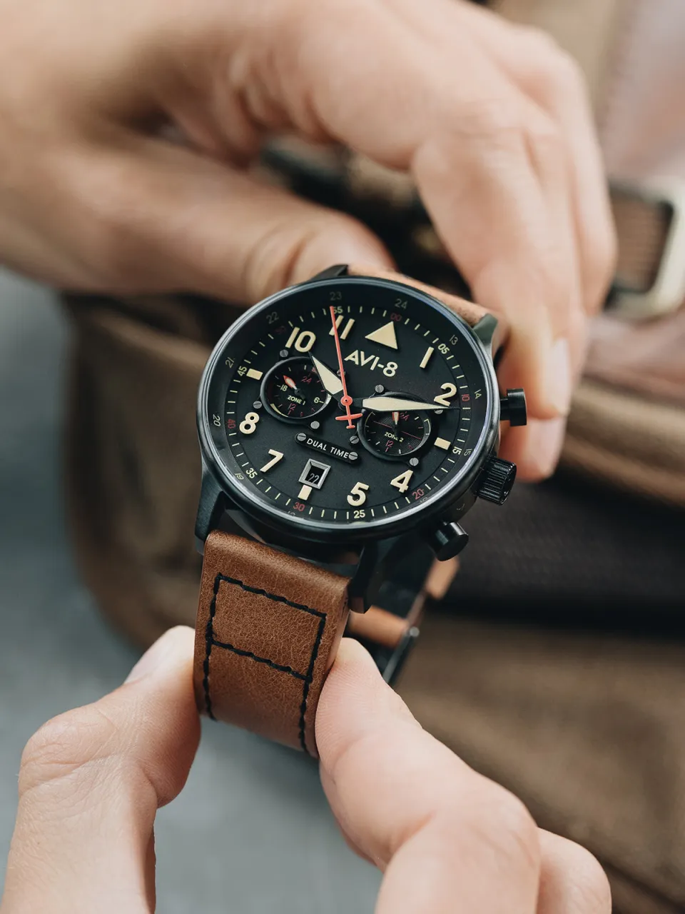 AVI-8 Hawker Hurricane Carey Dual Time Black AV408803 detay görseli 4