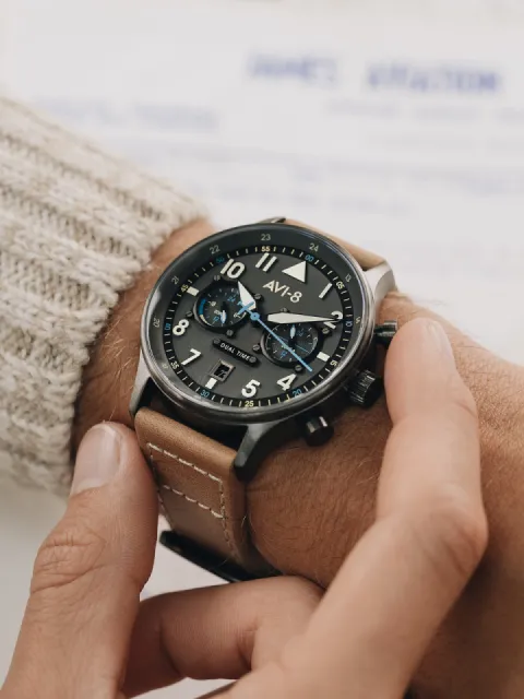 AVI-8 Hawker Hurricane Carey Dual Time Grey AV408804 Görsel 4