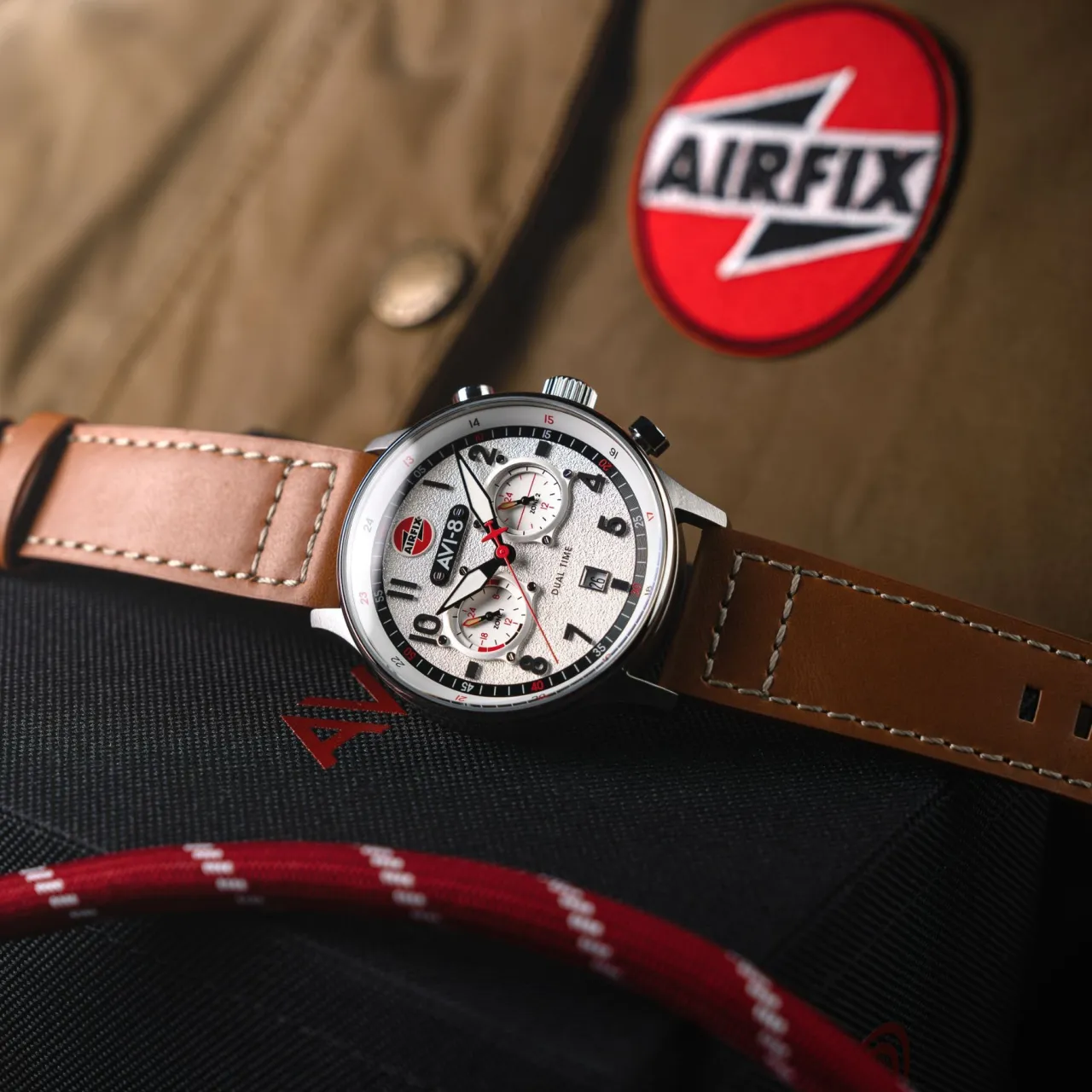 AVI-8 Hawker Hurricane Carey Dual Time Airfix Edition Silver White AV408806 detay görseli 5