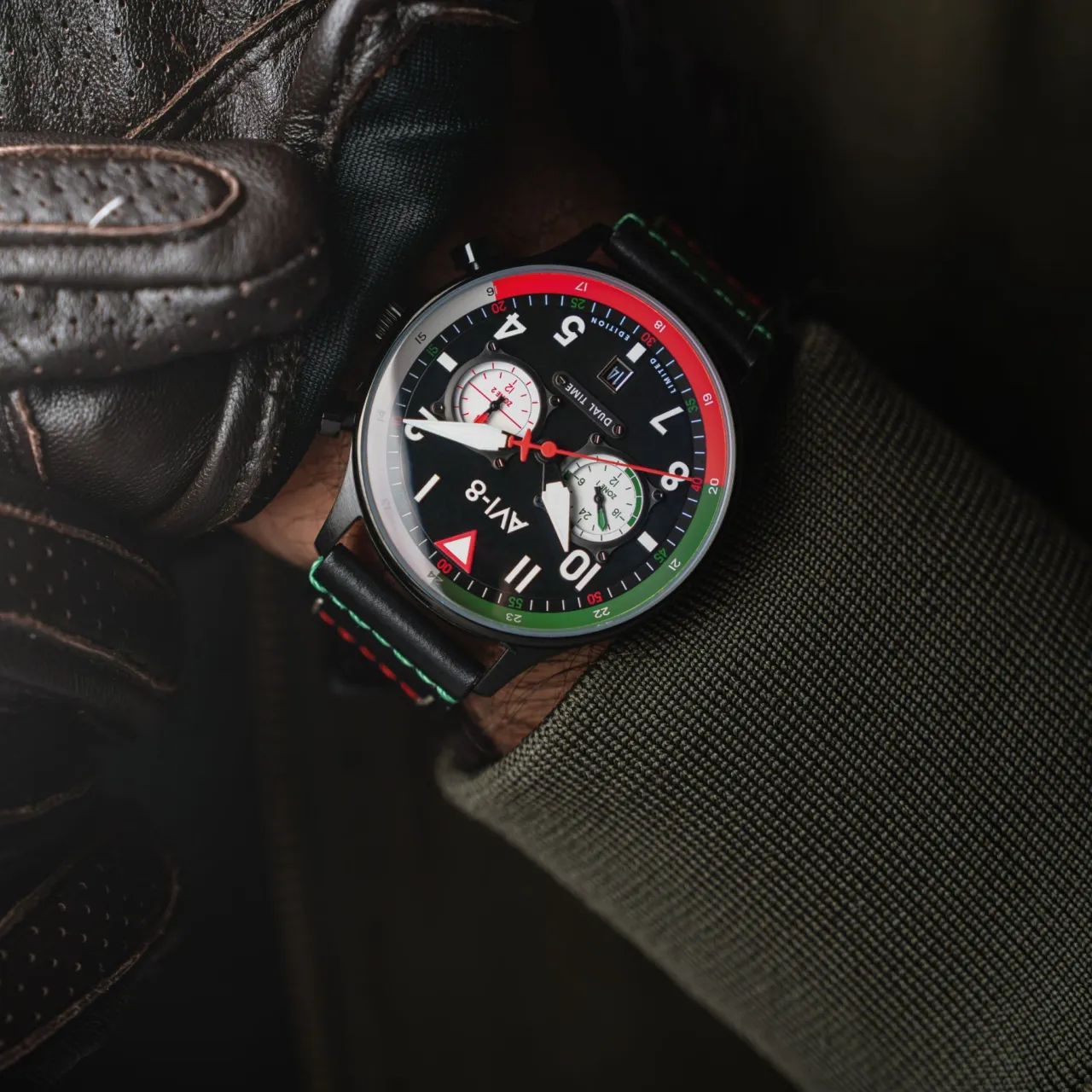 AVI-8 Hawker Hurricane Carey Dual Time Tri Color Black AV408808 detay görseli 4