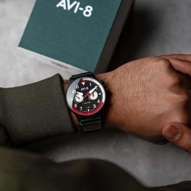 AVI-8 Hawker Hurricane Carey Dual Time Tri Color Black AV408808 Görsel 3