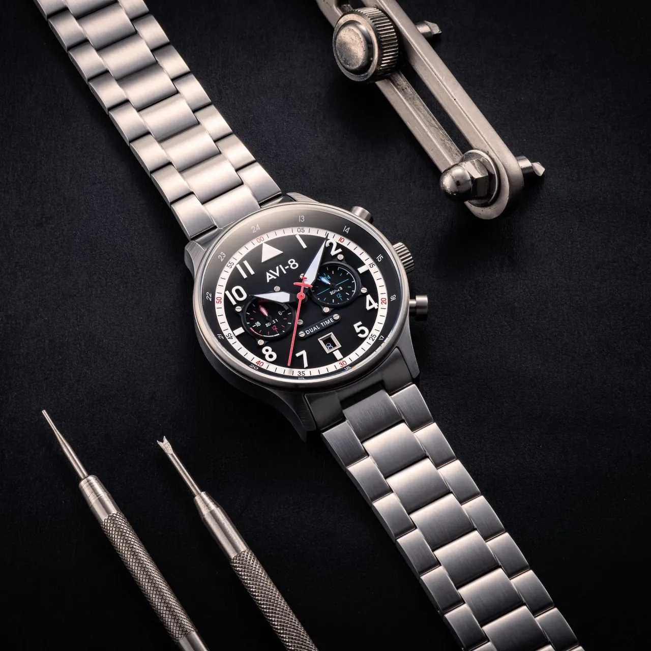 AVI-8 Hawker Hurricane Carey Dual Time Black AV408811 detay görseli 2