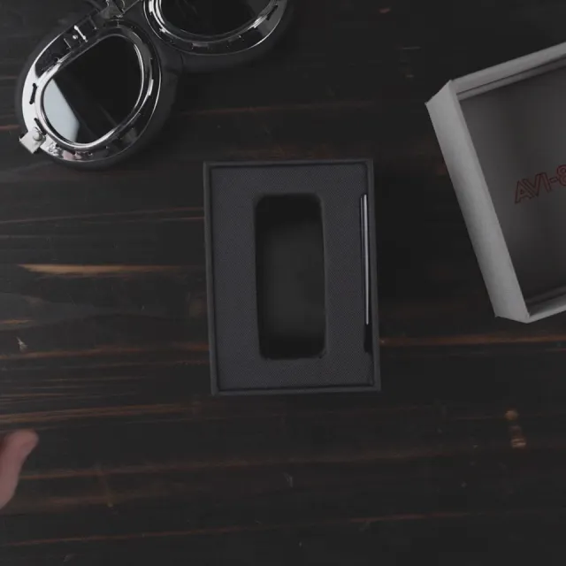 AVI-8 Spitfire Lock Chronograph White AV408905 Görsel 2