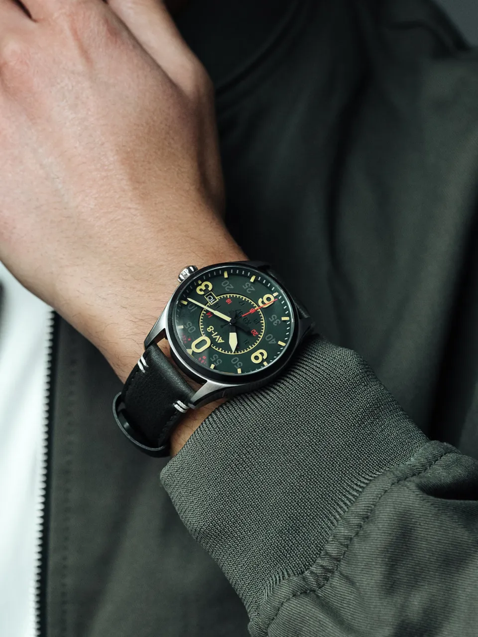 AVI-8 Spitfire Smith Automatic Green AV409003 detay görseli 3