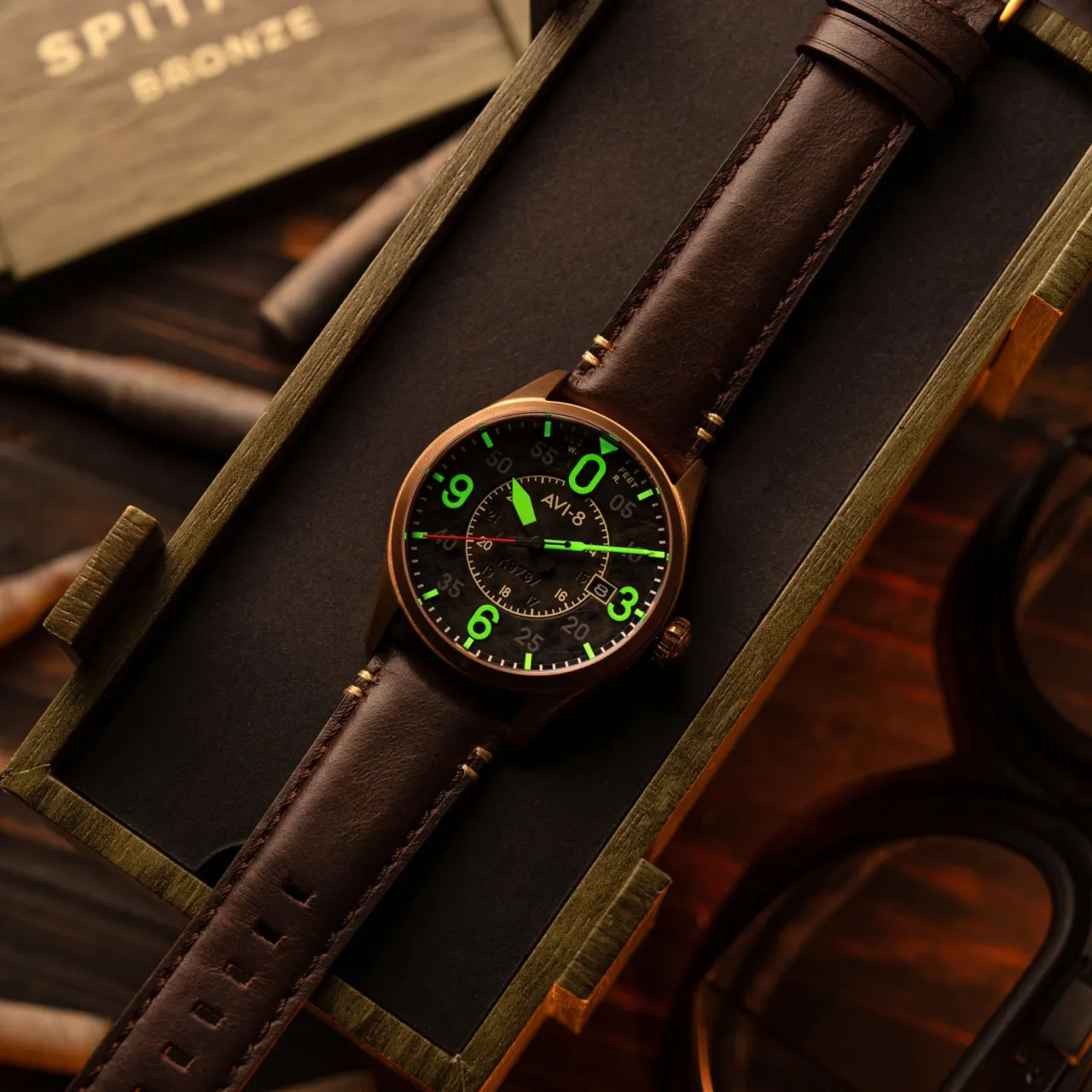 AVI-8 Spitfire Smith Automatic Distressed Black AV409006 detay görseli 4