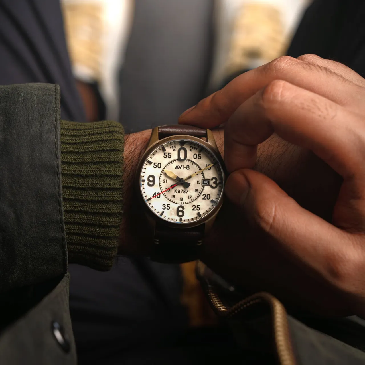 AVI-8 Spitfire Smith Automatic Oxidized Bronze AV409007 detay görseli 2
