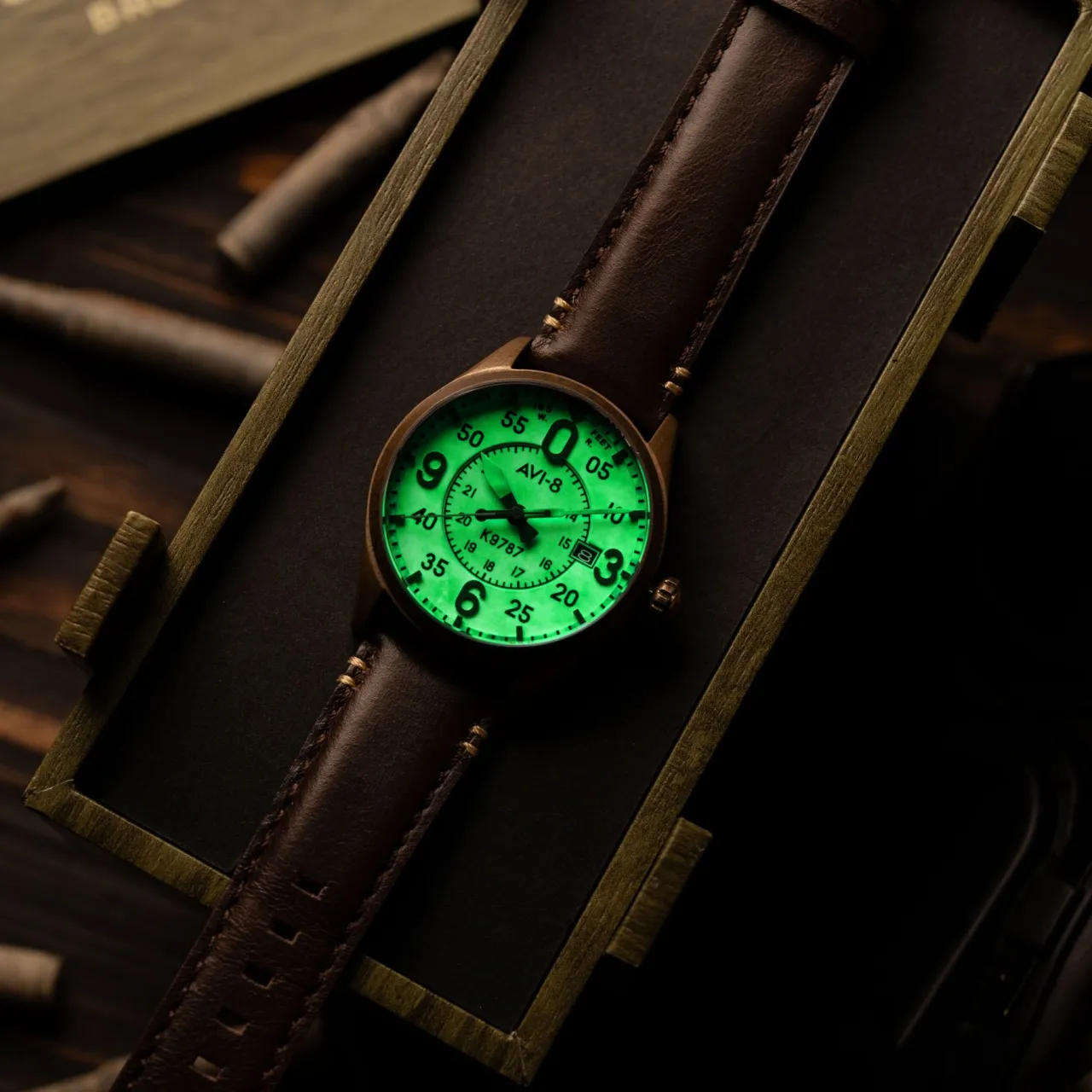 AVI-8 Spitfire Smith Automatic Oxidized Bronze AV409007 detay görseli 4
