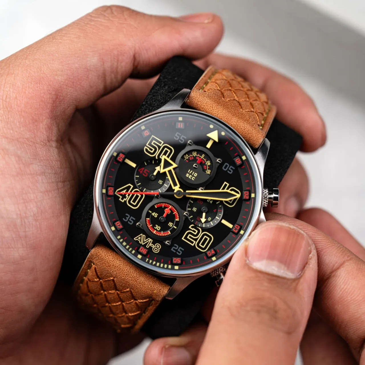 AVI-8 Hawker Typhoon Coningham Chronograph Black AV40930B detay görseli 5