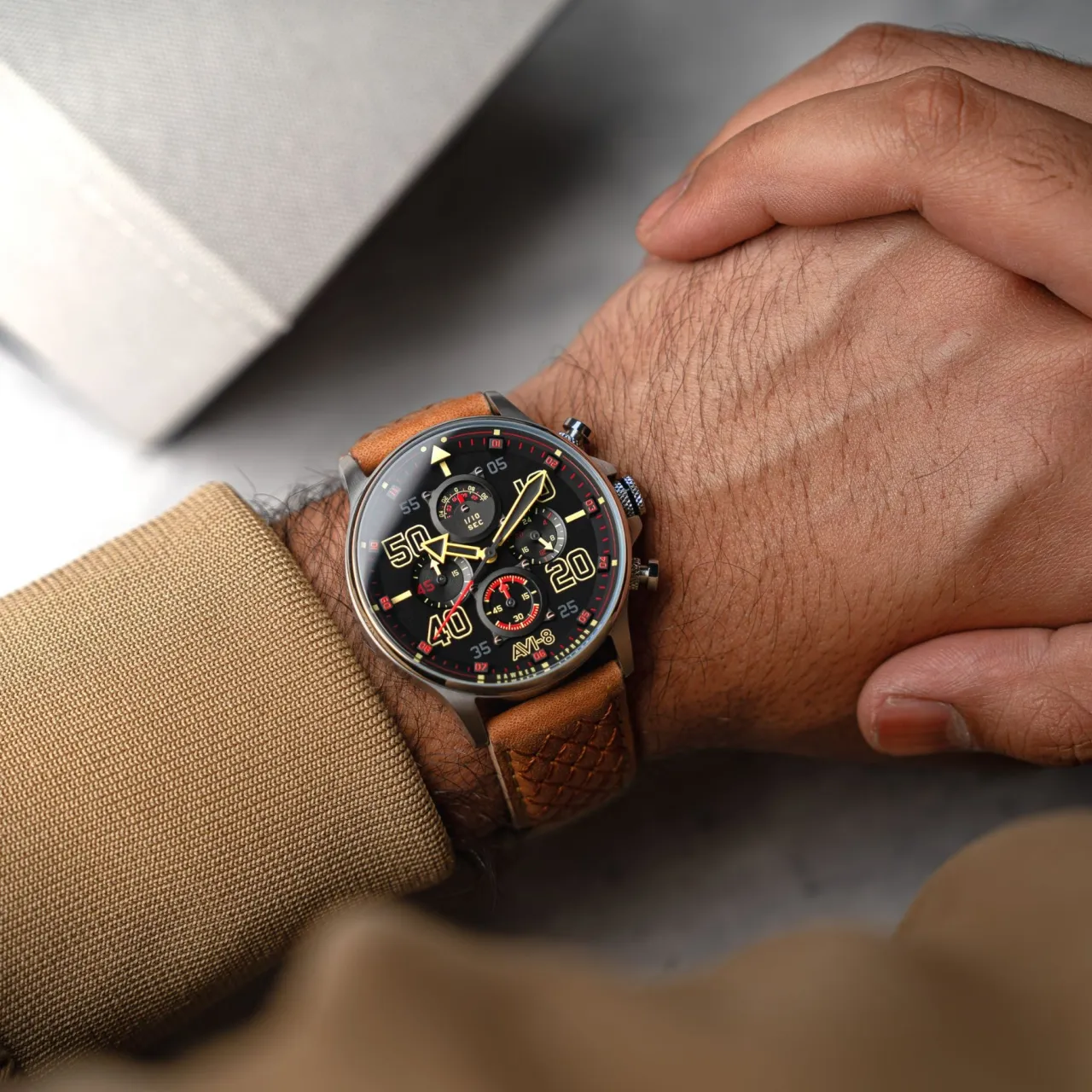 AVI-8 Hawker Typhoon Coningham Chronograph Black AV40930B detay görseli 2