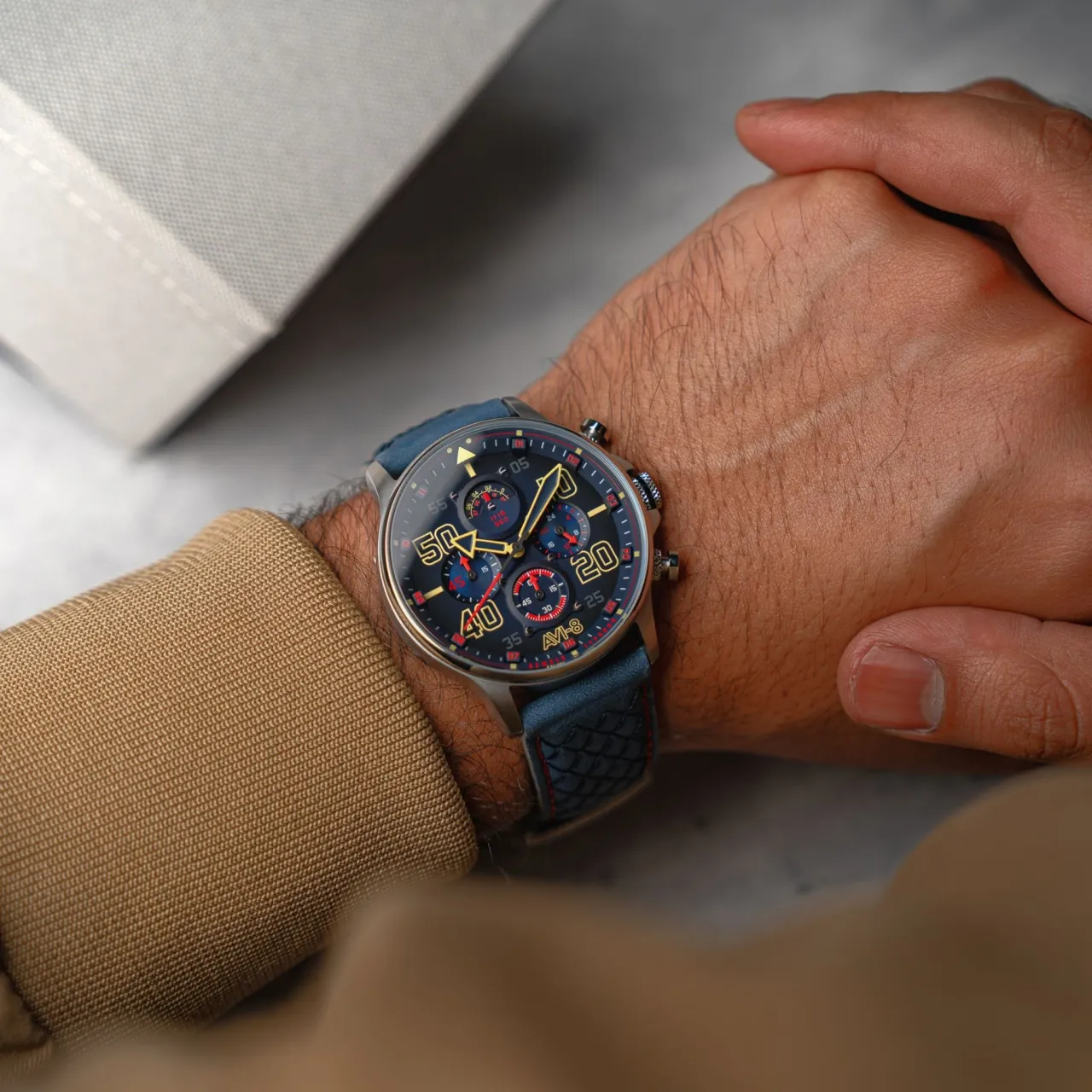AVI-8 Hawker Typhoon Coningham Chronograph Blue AV40930C detay görseli 2
