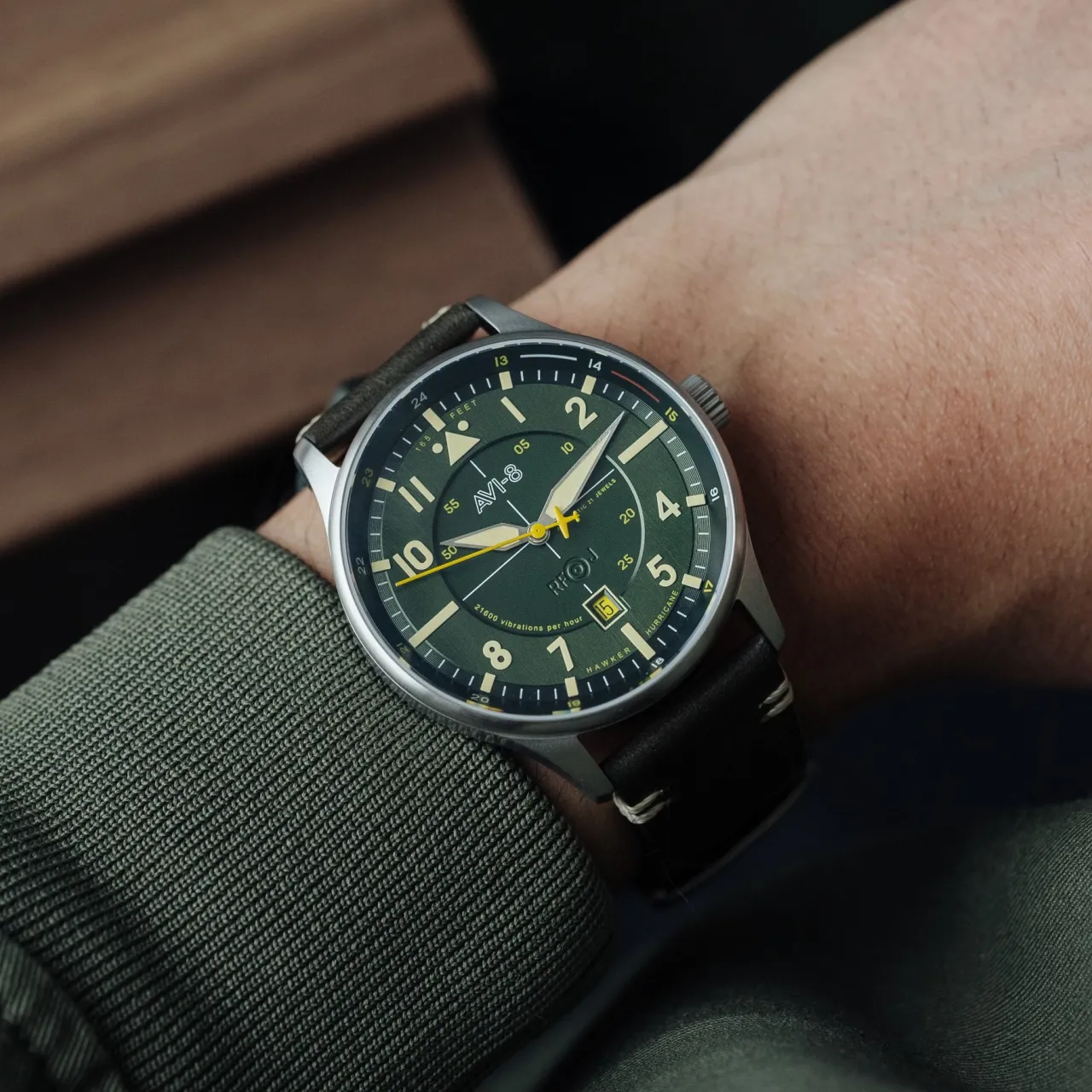 AVI-8 Hawker Hurricane Kent Automatic AV409403 detay görseli 5