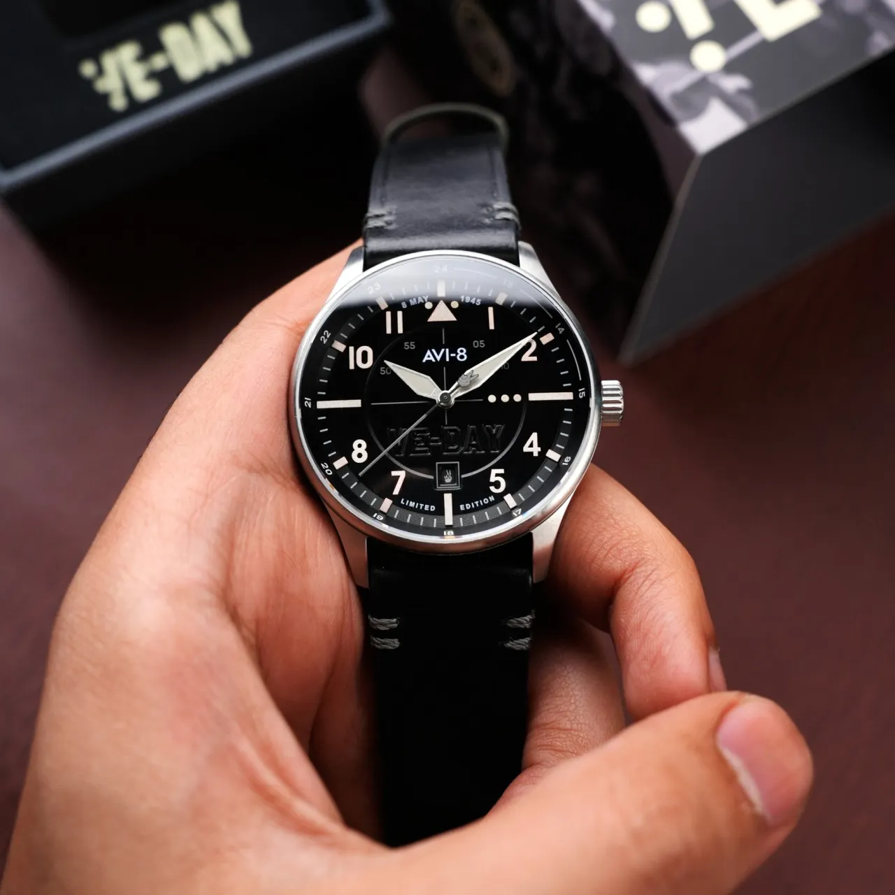 AVI-8 Hawker Hurricane Kent Automatic Black AV409405 detay görseli 2