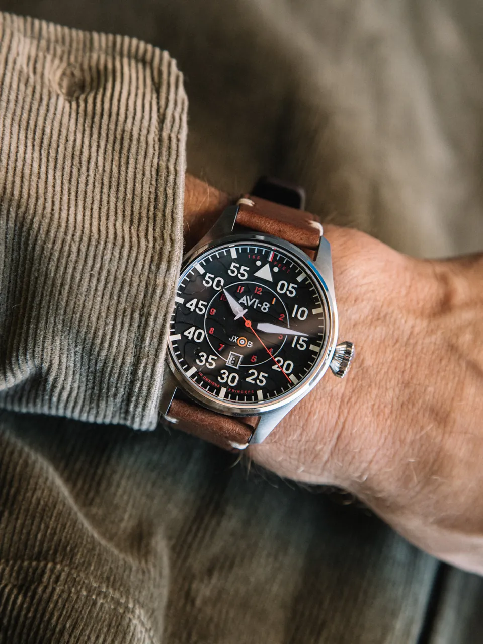 AVI-8 Hawker Hurricane Clowes Automatic AV409701 detay görseli 3