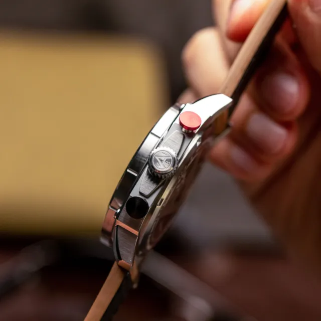 AVI-8 Hawker Hunter Atlas Dual Time Chronograph Forest AV410001 Görsel 7