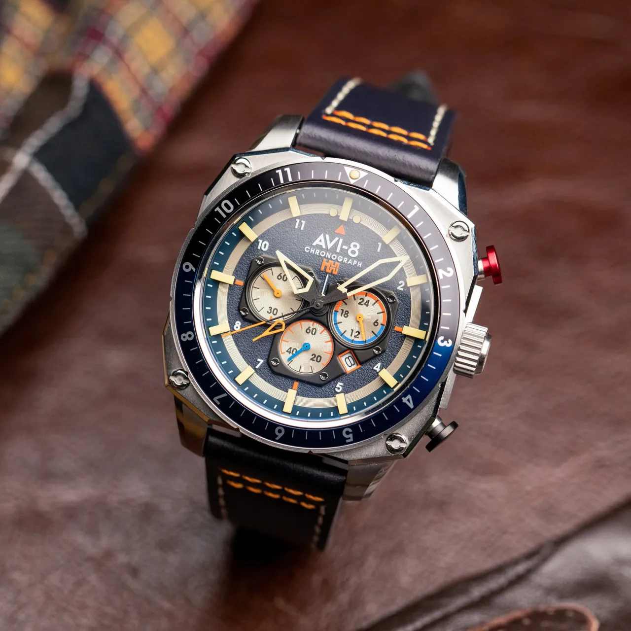 AVI-8 Hawker Hunter Atlas Dual Time Chronograph Pavillion Blue AV410002 detay görseli 3