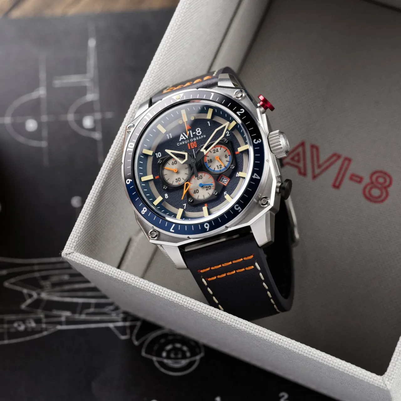 AVI-8 Hawker Hunter Atlas Dual Time Chronograph Pavillion Blue AV410002 detay görseli 5
