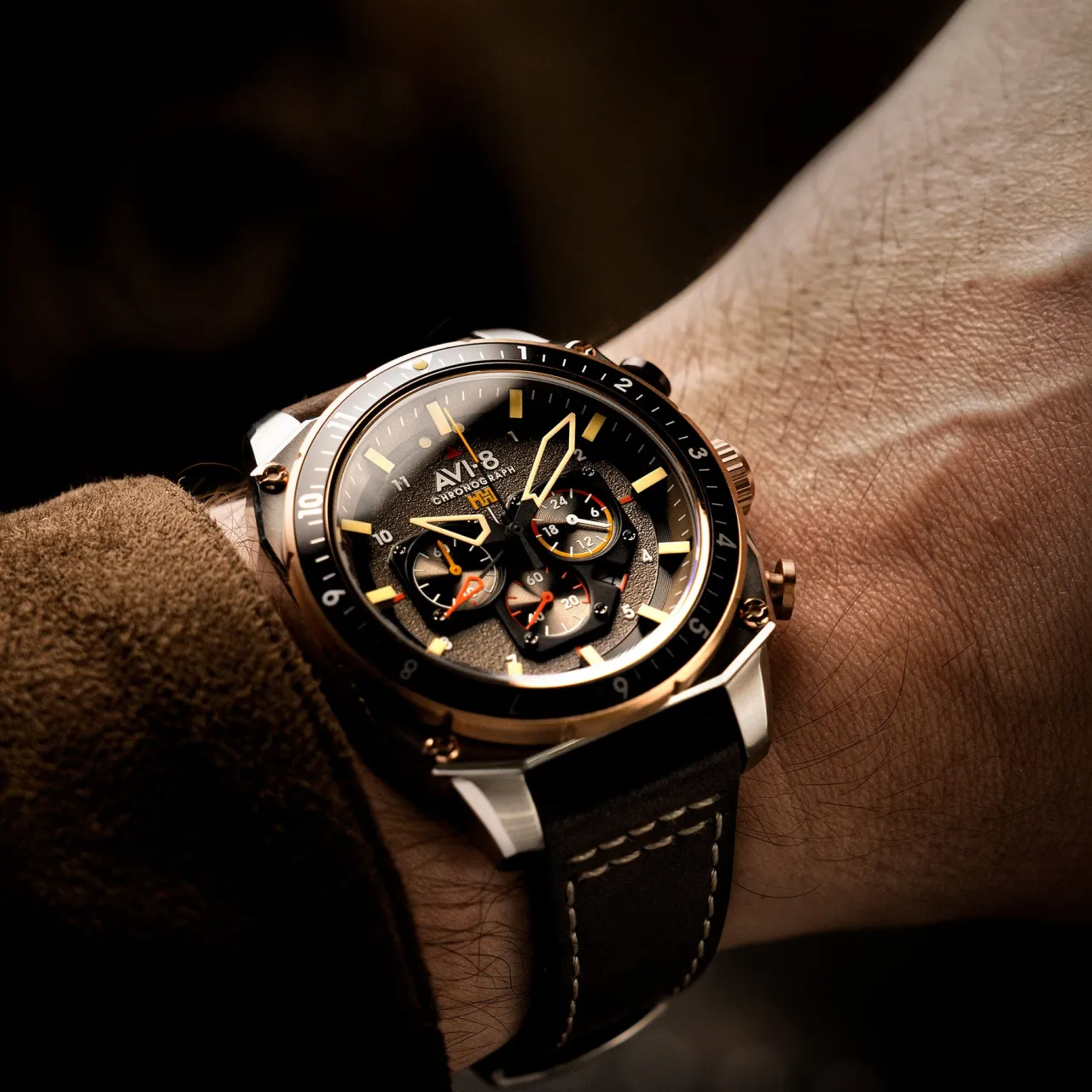 AVI-8 Hawker Hunter Atlas Dual Time Chronograph Slate Grey AV410005 detay görseli 2