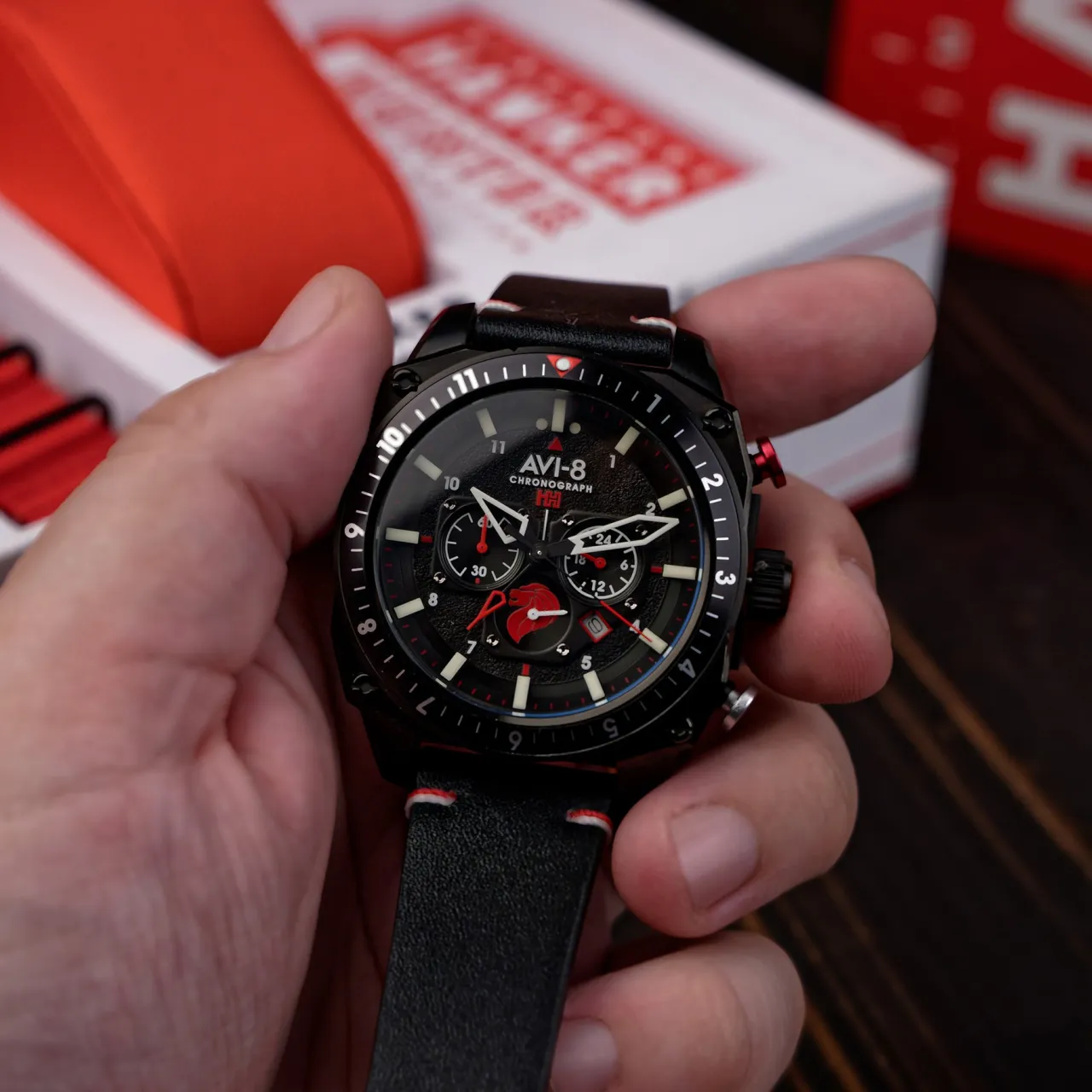 AVI-8 Hawker Hunter Atlas Dual Time Chronograph Black Pegasus Black AV41000A detay görseli 1