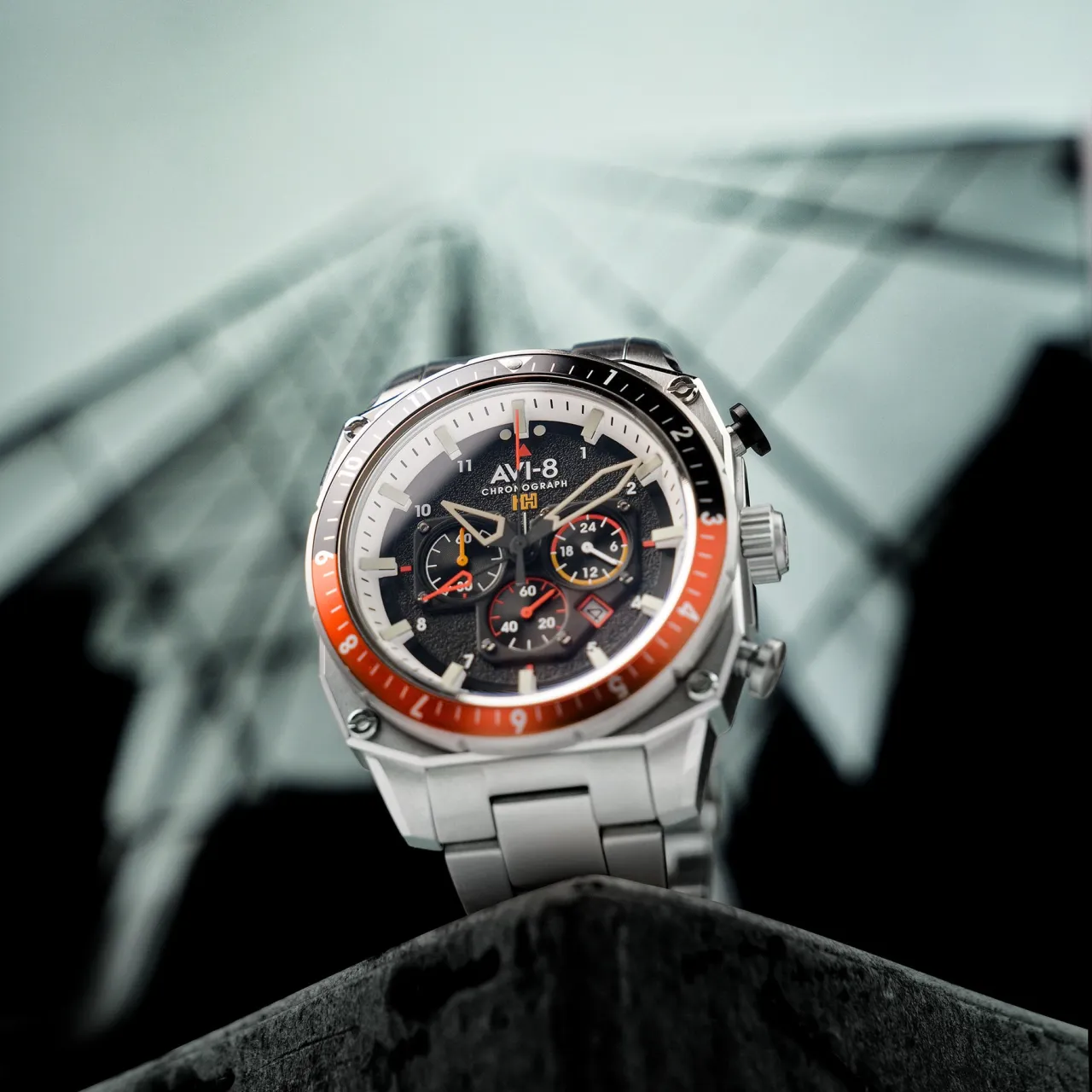 AVI-8 Hawker Hunter Atlas Dual Time Chronograph Raven Black AV410011 detay görseli 5