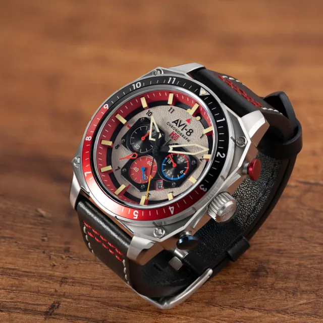 AVI-8 Hawker Hunter Atlas Dual Time Chronograph Hazard Red AV410003 Görsel 8