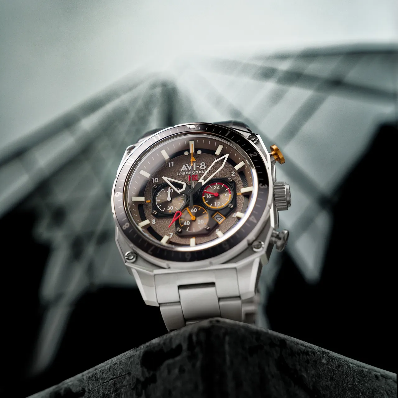 AVI-8 Hawker Hunter Atlas Dual Time Chronograph Grey AV410033 detay görseli 5