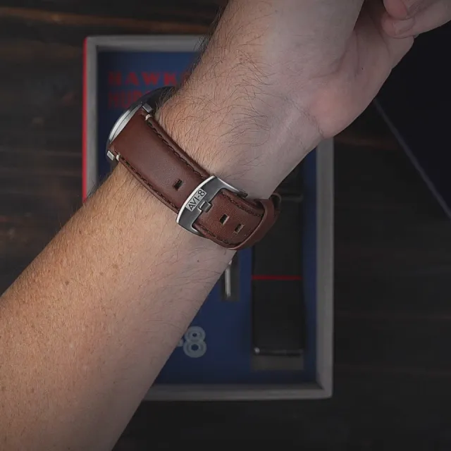 AVI-8 Hawker Hurricane McKellar Dual Time Black AV41010B Görsel 2