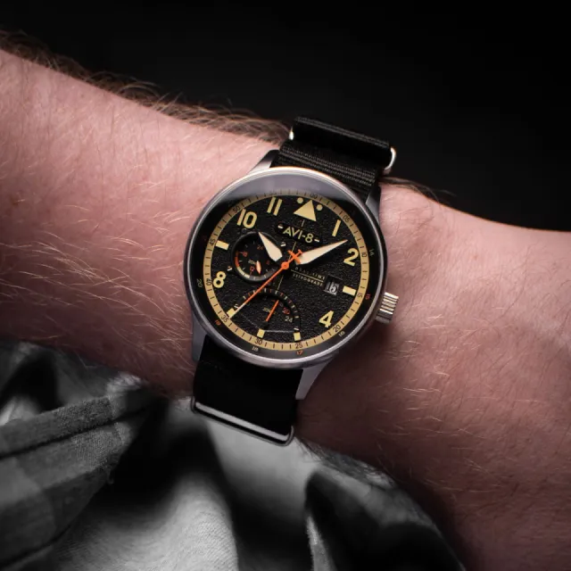 AVI-8 Hawker Hurricane McKellar Dual Time Black AV41010B Görsel 7
