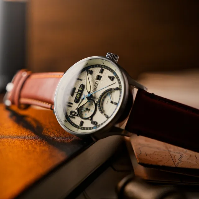 AVI-8 Hawker Hurricane McKellar Dual Time Brown Beige AV41010C Görsel 9